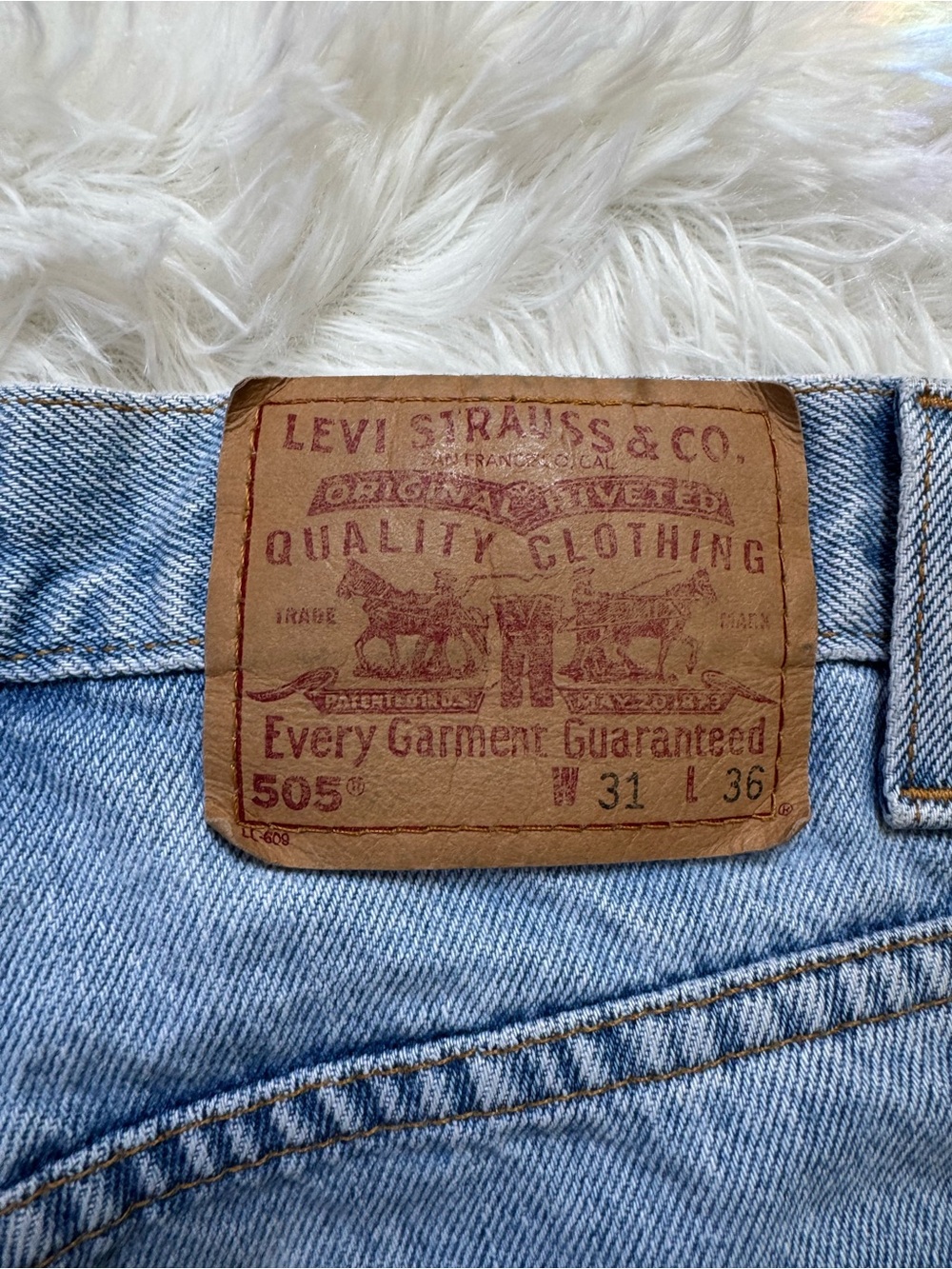 Vtg Levi’s 505 straight leg jeans 31x36 long inseam light wash 90s rigid denim - Picture 9 of 16